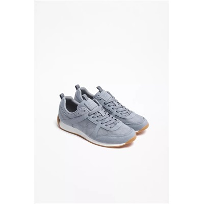 Soft sneakers