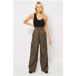 Pantalón casual Kaki