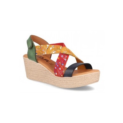 214 - BDA
                SANDALIAS DE CUÑA