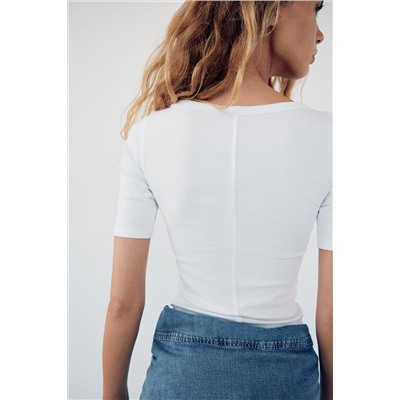 SCOOP NECK T-SHIRT