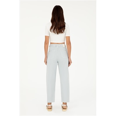 Kadın Açık Mavi Loose Cropped Fit Jean Pantolon
