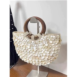 Красивая и необычная сумка из натуральной ракушки
