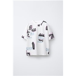 T-SHIRT MIT PRINT