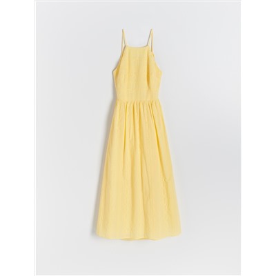 Kleid mit Offenem Rücken