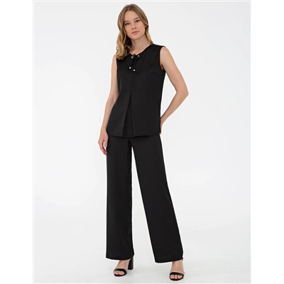 Siyah Regular Fit Kolsuz Bluz
