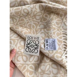 Шарф  LOEW*E 💛 (Эта модель изготовлена по индивидуальному заказу для витрины прилавка в Барселоне!)