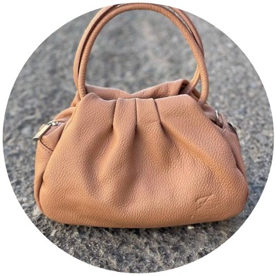 PELLE · LUX maquillaje