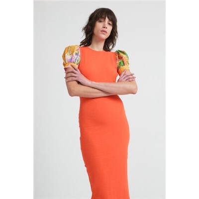 Vestido midi escote espalda