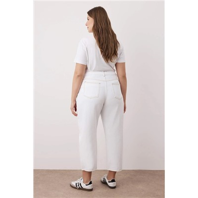 Beyaz Yüksek Bel Büyük Beden Baggy Jeans TBBAW26CJ00046