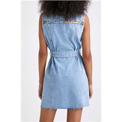 Vestido corto denim patch