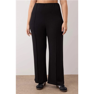 Siyah Nervür Detaylı Straight Fit Boru Paça Büyük Beden Örme Pantolon TBBAW26AJ00005