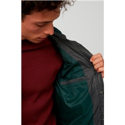Anorak con capucha Gris