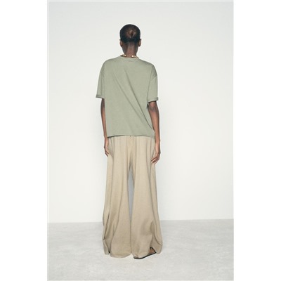 CONTRAST BOX PLEAT T-SHIRT