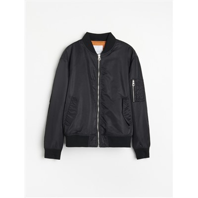 Gefütterte Bomberjacke
