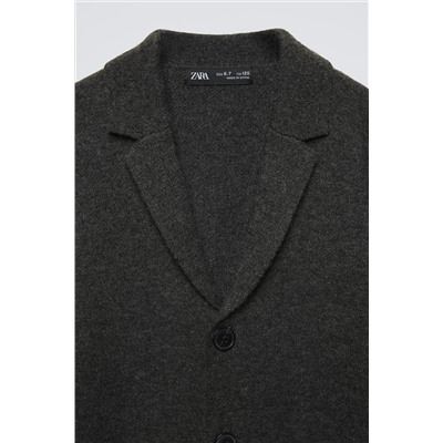 BUTTONED KNIT BLAZER