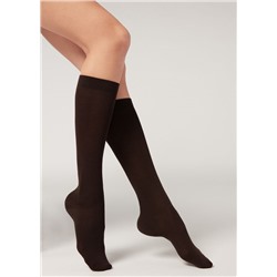 Lange Socken aus Wolle und Baumwolle
