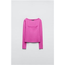 SQUARE NECKLINE T-SHIR