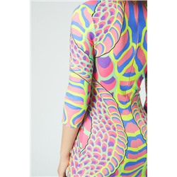 Vestido slim corto manga 3/4