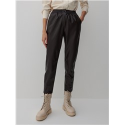 Jogpants aus Kunstleder