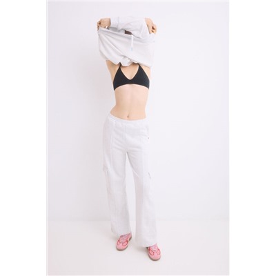 Pantalón largo flare felpa gris