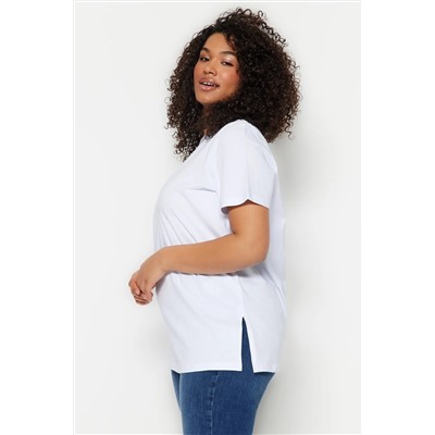 Beyaz Boyfriend Bisiklet Yaka Yırtmaçlı %100 Pamuk Örme T-Shirt TBBSS22BF0031