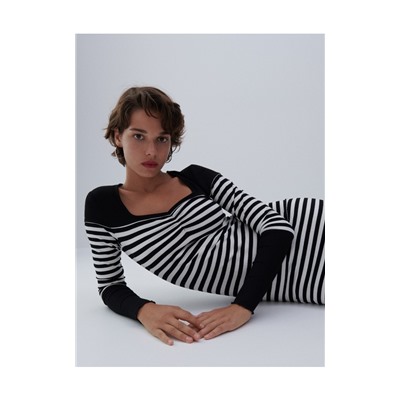 Kleid aus Rippstrickjersey