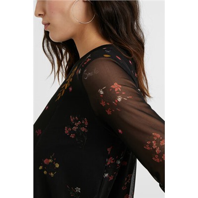 Camiseta flores mangas tul