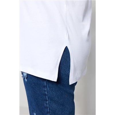 Beyaz Boyfriend V Yaka Yırtmaçlı %100 Pamuk Örme T-Shirt TBBSS22BF0036
