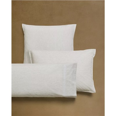 STRIPED PILLOWCASE