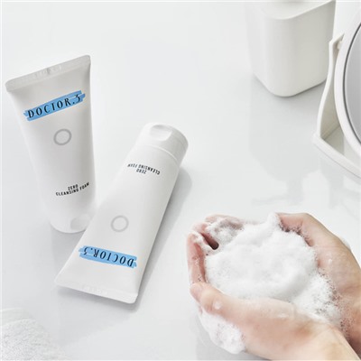 Hi-Moisture Zero Cleansing Foam  Гипоаллергенная увлажняющая пенка