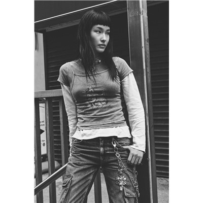 FADED EFFECT DOUBLE LAYER PRINTED T-SHIRT