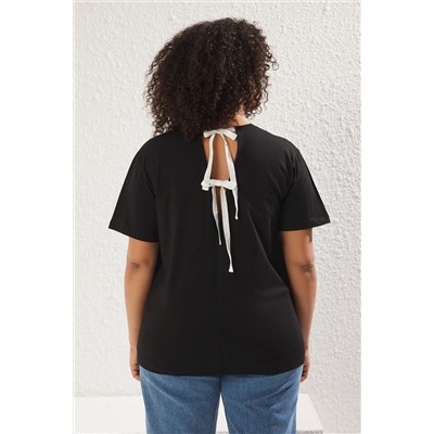 Siyah Regular Fit Sırtı Bağlama/Fiyonk Detaylı Örme Büyük Beden T-shirt TBBSS25BF00000