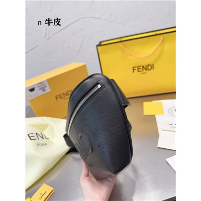 Поясная сумка Fend*i