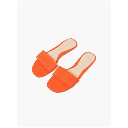MINIMALIST SANDALS