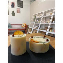 Ароматическая свеча "Апельсин и корица" маленькая (300гр)