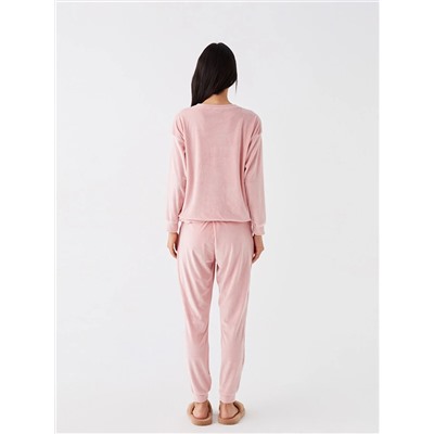 LC Waikiki Bisiklet Yaka Nakışlı Uzun Kollu Kadife Kadın Pijama Takımı, LCW DREAM                                            
                                            Bisiklet Yaka Nakışlı Uzun Kollu Kadife Kadın Pijama Takımı