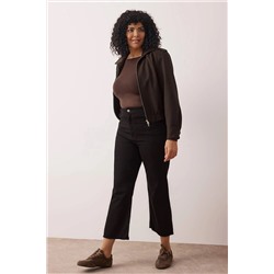 Solmayan Siyah Yüksek Bel Comfort Kısa Paça Culotte Fit Jeans TBBSS23AR00014