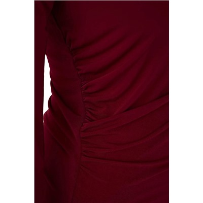 Bordo Dik Yaka Büzgü Detaylı Vücuda Oturan Örme Büyük Beden Bluz TBBAW25AF00014