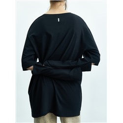 Лонгслив oversize с разрезами на локтях