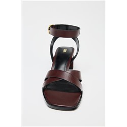 BUCKLED BLOCK HEEL SANDALS