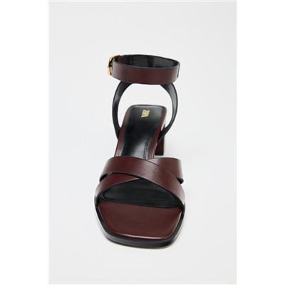 BUCKLED BLOCK HEEL SANDALS