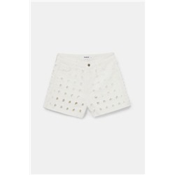 Pantalón short troquelado