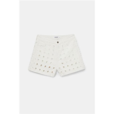 Pantalón short troquelado