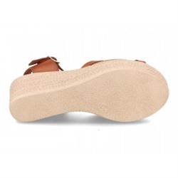 5509 - DIGO DIGO
                SANDALIAS DE CUÑA