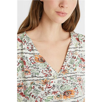 Camiseta manga corta flores