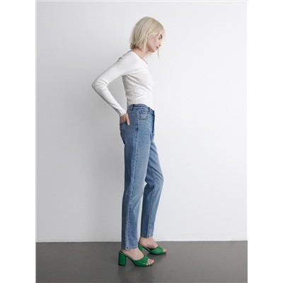 Jeans im Mom-Fit mit Elastanmischung