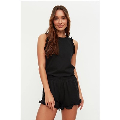 TRENDYOLMİLLA Siyah Fırfır Detaylı Pamuklu Atlet-Şort Örme Pijama Takımı THMSS22AU0304