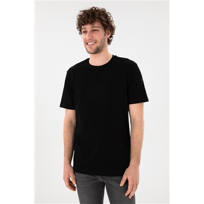Erkek Regular Fit Bisiklet Yaka Siyah Basic Tişört