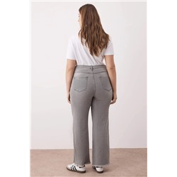 Gri Yüksek Bel Pis Uç Detaylı Geniş Paça Comfort Büyük Beden Wide Leg Jeans TBBSS23CJ00009