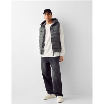 Lightweight puffer gilet with hood